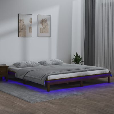 vidaXL sengeramme med LED-lys 150x200 cm kingsize massivt træ brun